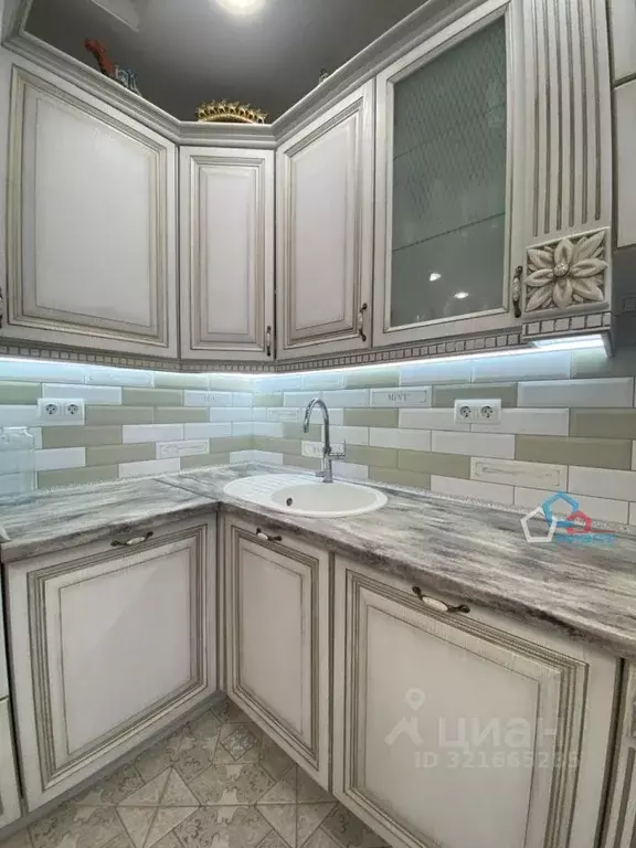 2-к кв. Омская область, Омск Октябрьская ул., 159 (50.6 м) - Фото 2