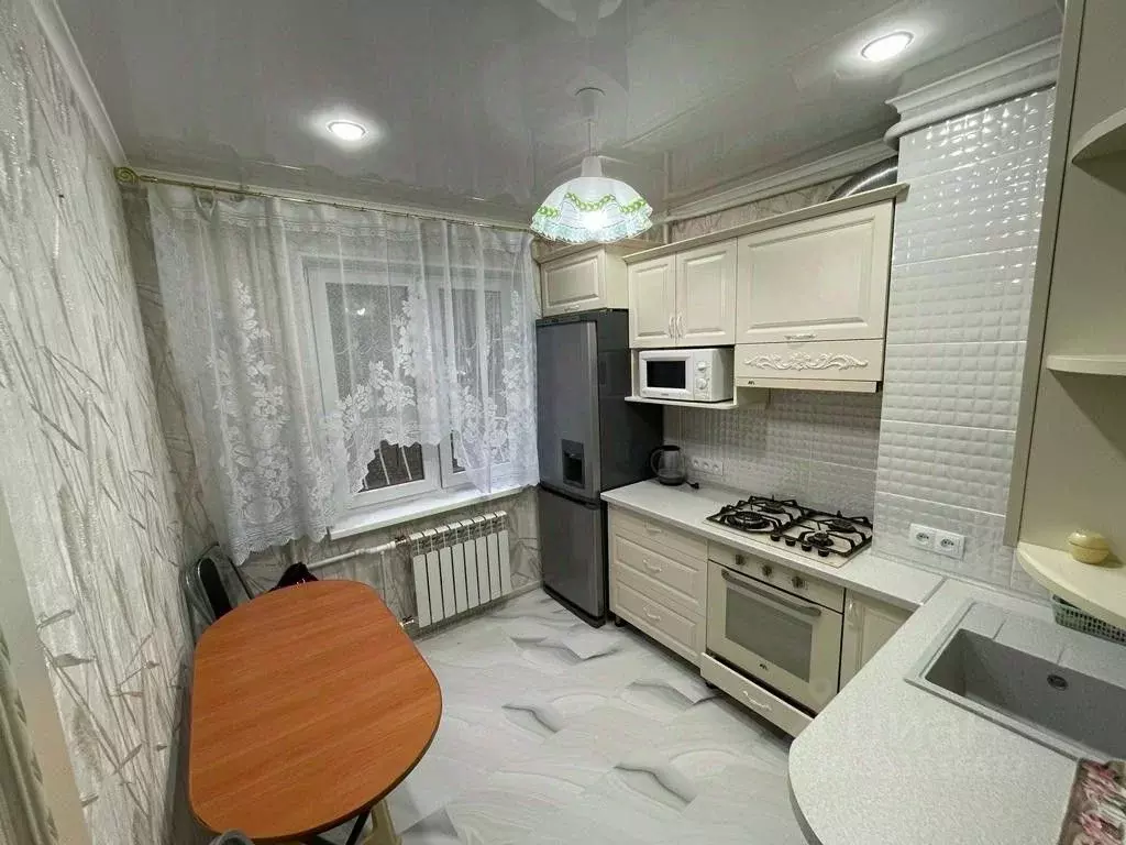2-к кв. Крым, Симферополь ул. Воровского, 60 (50.0 м) - Фото 1