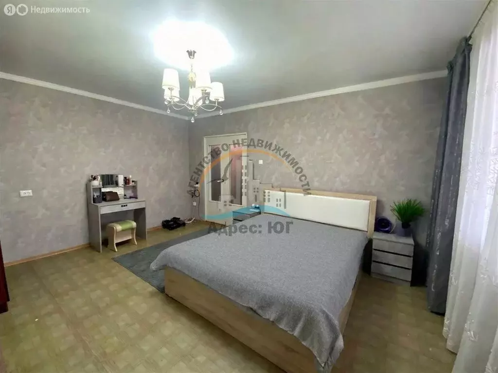 3-комнатная квартира: село Витязево, Школьная улица, 5 (70 м) - Фото 1