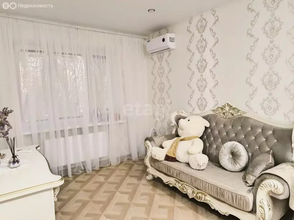 1-комнатная квартира: Краснодар, улица им. Героя Яцкова И.В., 19к3 (37 ... - Фото 1