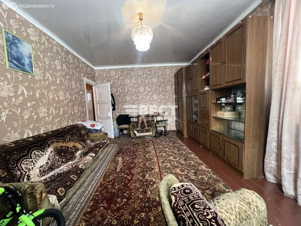 3-комнатная квартира: Ленинск-Кузнецкий, улица Спасстанция, 8 (63 м) - Фото 1