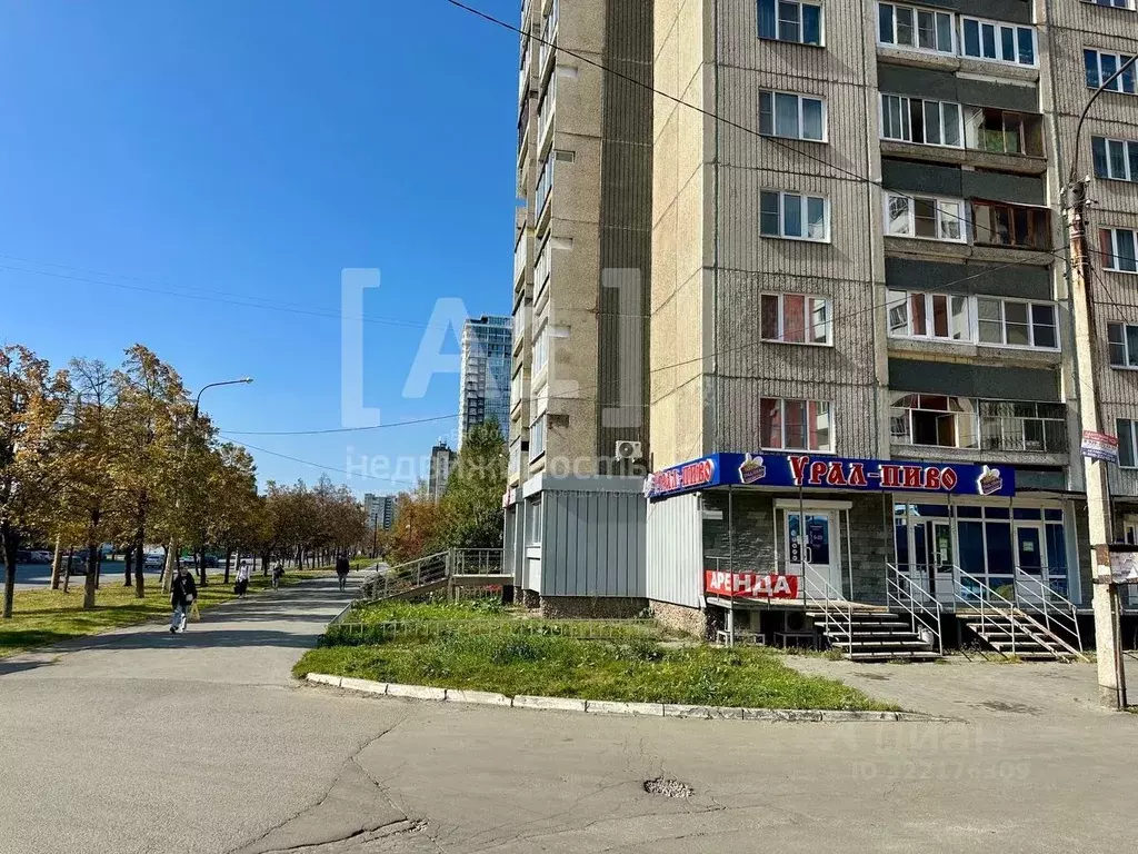 Торговая площадь в Челябинская область, Челябинск Комсомольский ... - Фото 1