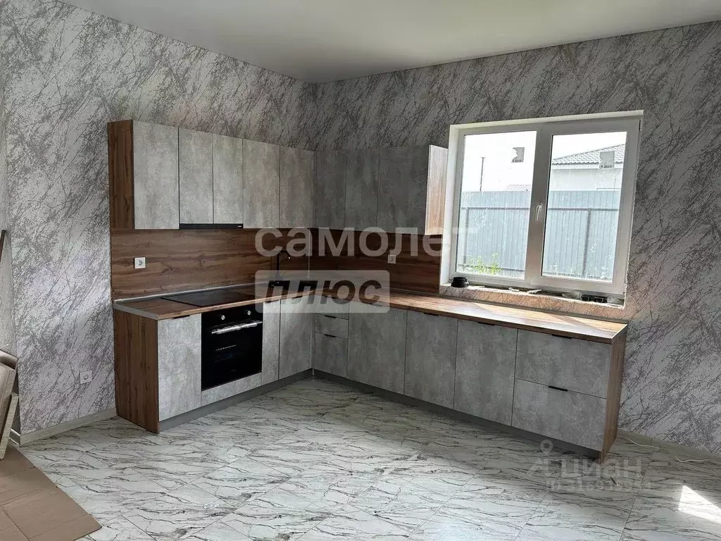 Дом в Курская область, Курский район, Моковский сельсовет, д. 1-я ... - Фото 2