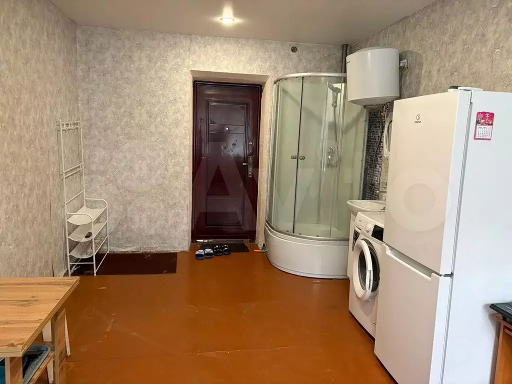Комната 18 м в 5-к., 1/3 эт. - Фото 1