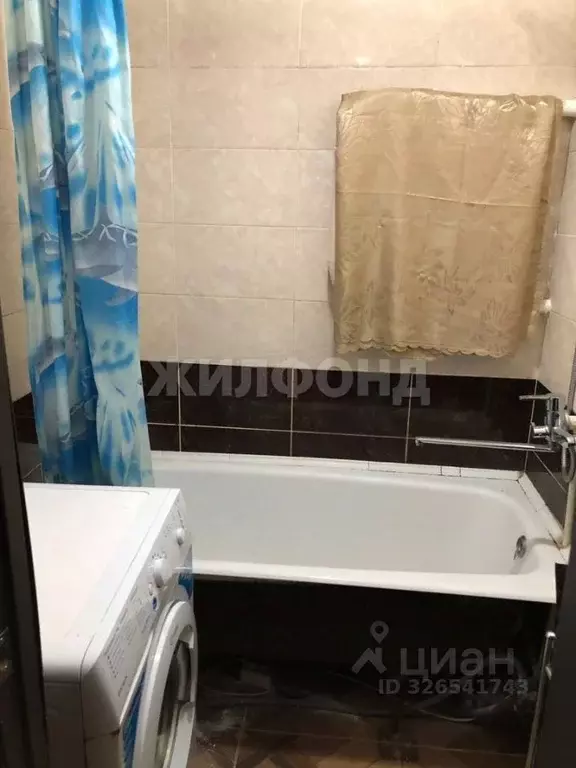 3-к кв. Новосибирская область, Новосибирск ул. Толбухина, 27/2 (60.0 ... - Фото 2