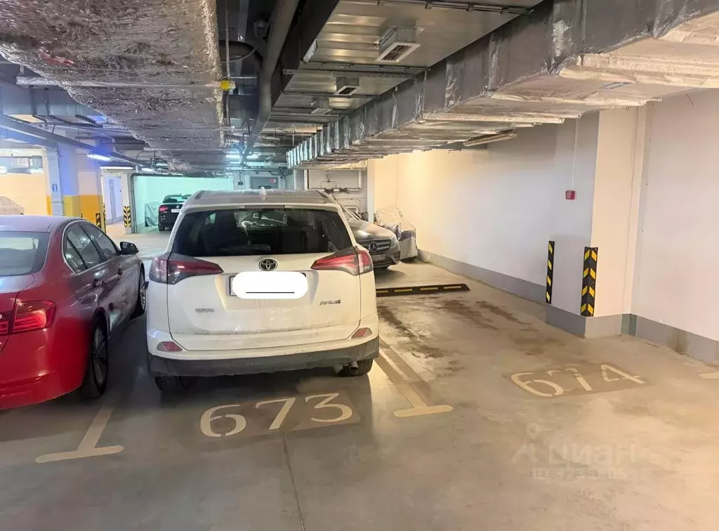 Гараж в Санкт-Петербург Смольный просп., 17 (12 м) - Фото 1