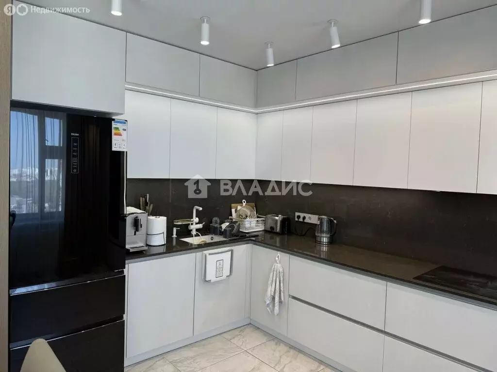 2-комнатная квартира: Красногорск, Авангардная улица, 6 (79 м) - Фото 1