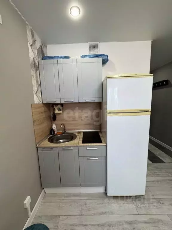 Студия Тюменская область, Тюмень ул. Тимофея Чаркова, 28 (21.0 м) - Фото 1