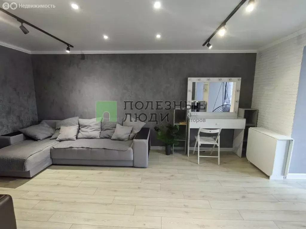 3-комнатная квартира: Орёл, Ливенская улица, 21 (66.5 м) - Фото 1