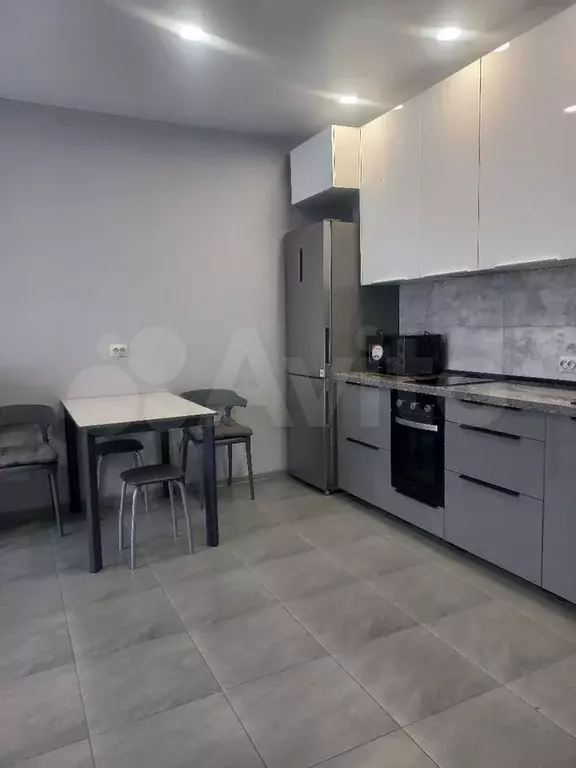 2-к. квартира, 40,5 м, 2/16 эт. - Фото 0