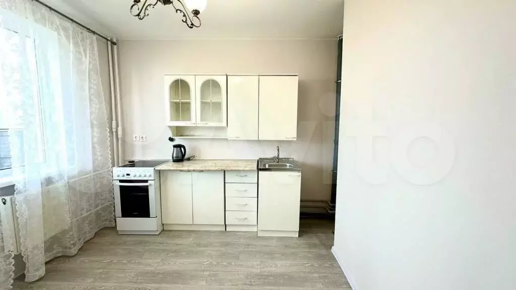 1-к. квартира, 40 м, 9/16 эт. - Фото 0
