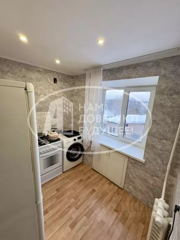 4-к кв. Пермский край, Лысьва ул. Металлистов, 18 (62.4 м) - Фото 2