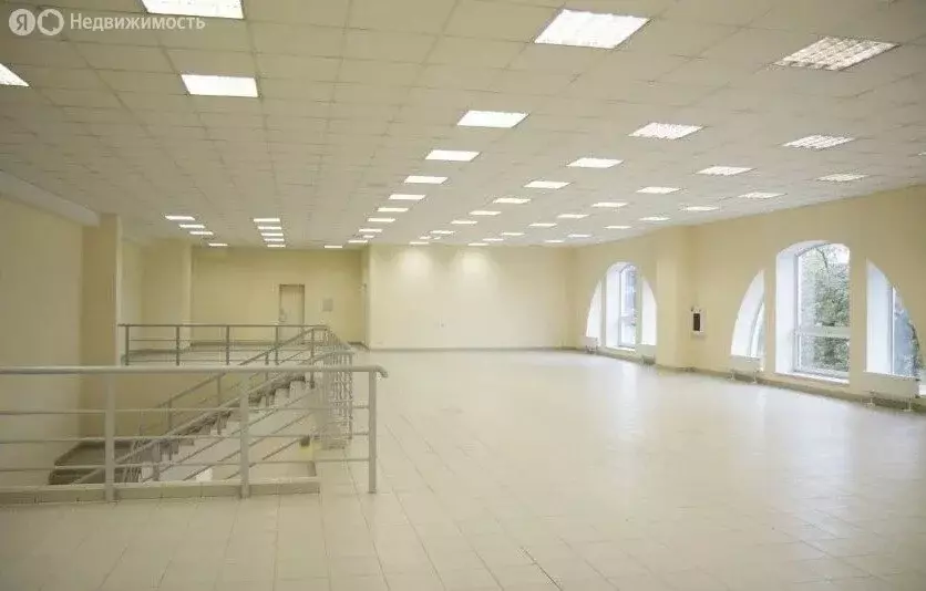 Помещение свободного назначения (740 м) - Фото 1