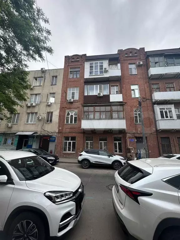 Комната 22 м в 5-к., 2/4 эт. - Фото 1