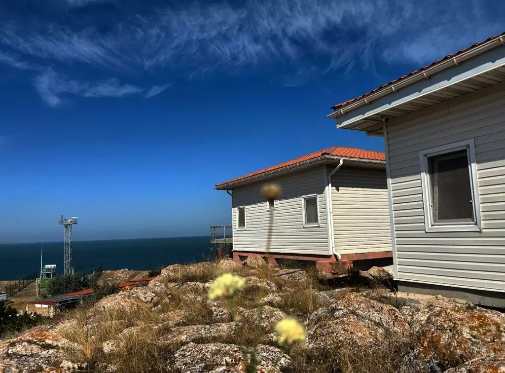 Дом в Крым, Ленинский район, Белинское с/пос, с. Золотое ул. Северная, ... - Фото 2