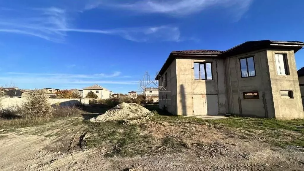 Участок в Крым, Симферопольский район, Чистенское с/пос, с. Фонтаны, ... - Фото 1