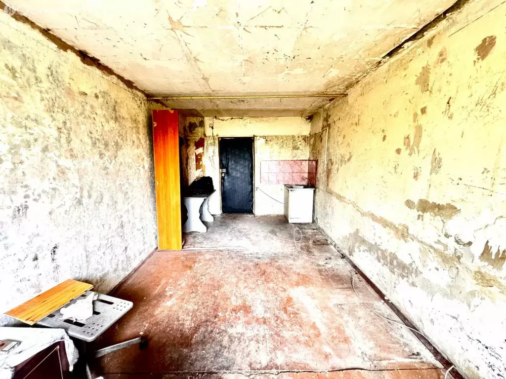 1к в 18-комнатной квартире (17 м) - Фото 0