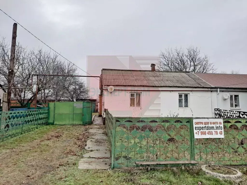 Дом в Ростовская область, Матвеево-Курганский район, с. Малокирсановка ... - Фото 0