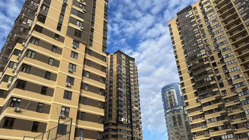 2-к кв. Краснодарский край, Краснодар Уральская ул., 71к3 (60.0 м) - Фото 1