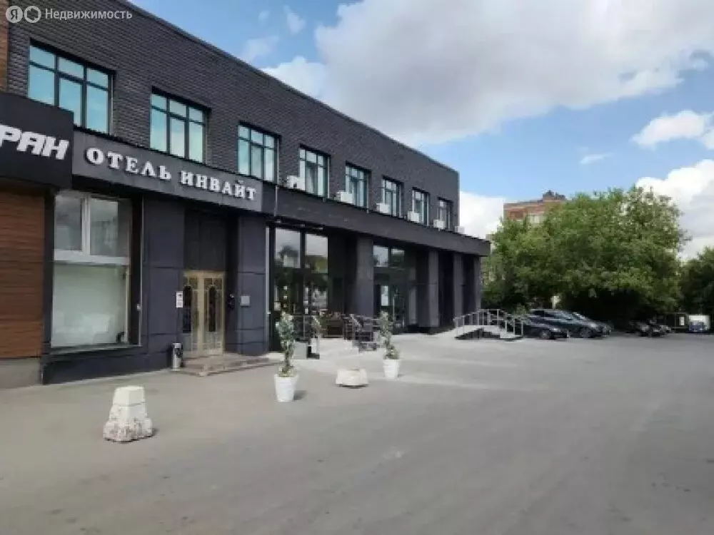 Торговая площадь (408.5 м) - Фото 1