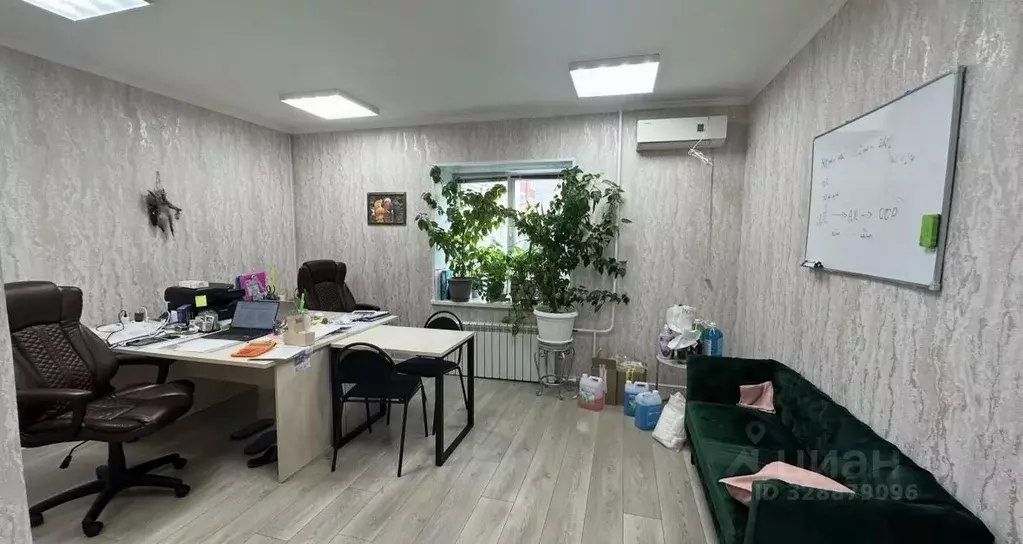 Офис в Татарстан, Казань ул. Патриса Лумумбы, 64 (71 м) - Фото 1