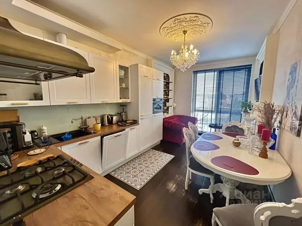 2-к кв. Калининградская область, Калининград ул. Онежская, 8 (75.0 м) - Фото 2