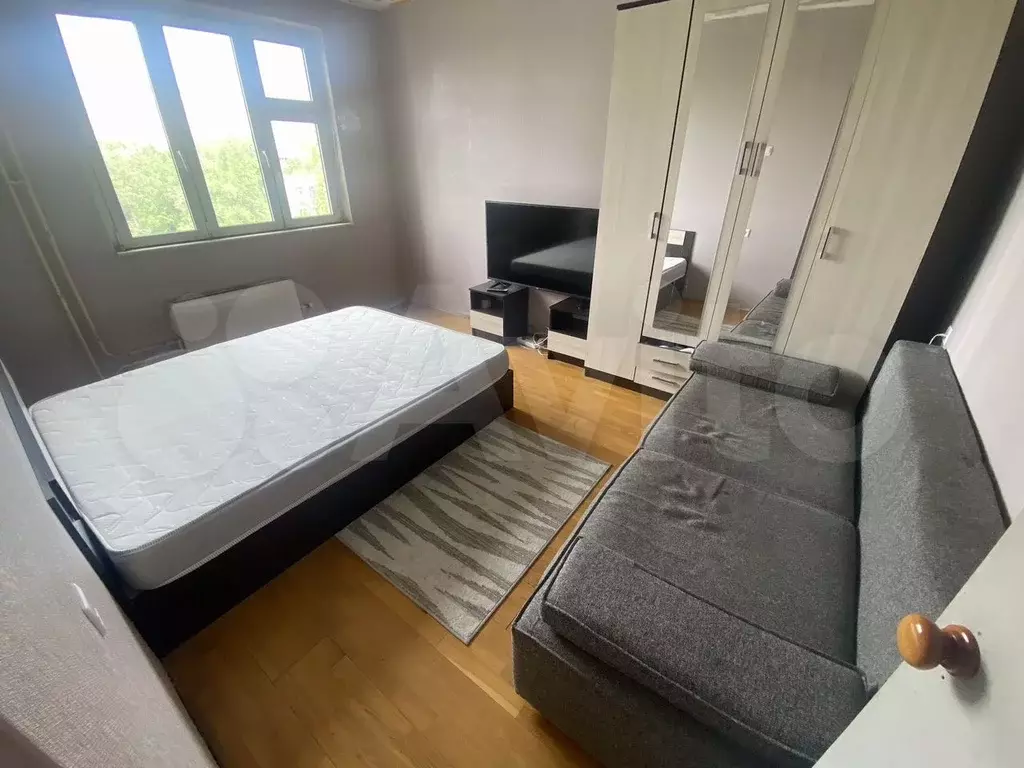 Комната 15 м в 3-к., 5/15 эт. - Фото 0