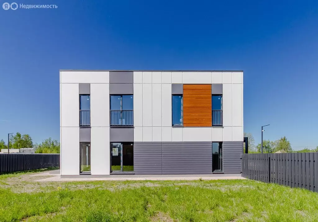 Дом в Аннинское городское поселение, деревня Пески, Волховский ... - Фото 0