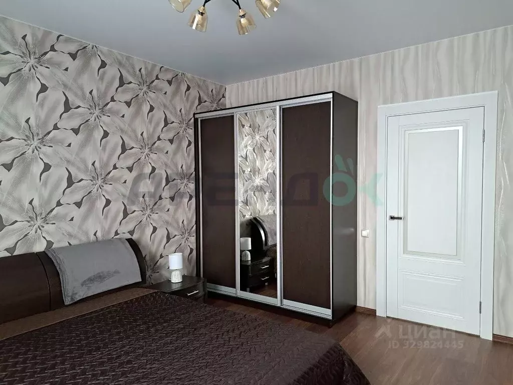 2-к кв. Татарстан, Казань ул. Братьев Касимовых, 35 (60.0 м) - Фото 2