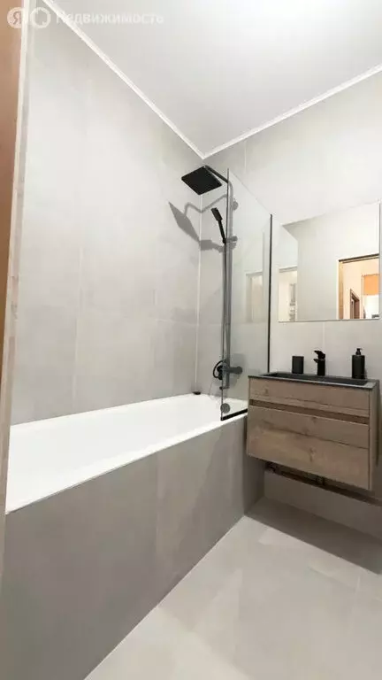 1-комнатная квартира: Екатеринбург, улица 8 Марта, 188 (45.6 м) - Фото 2