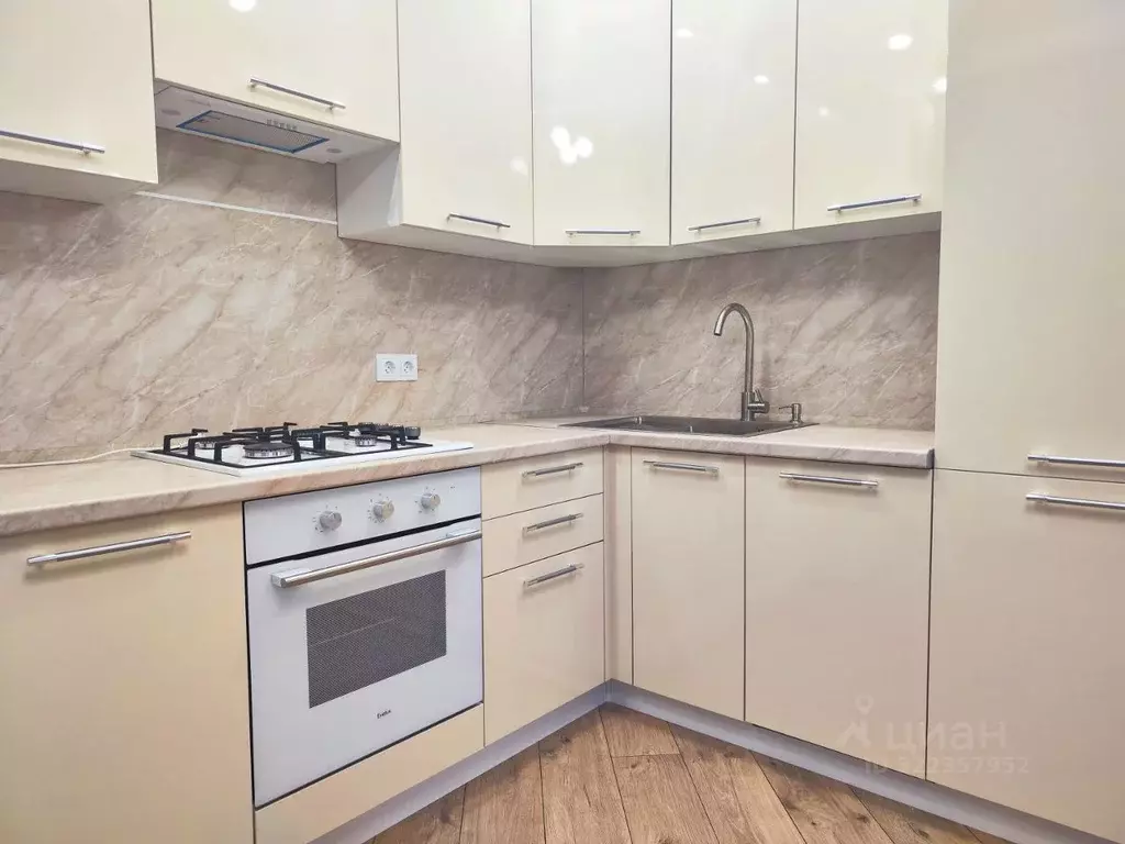 2-к кв. Краснодарский край, Горячий Ключ ул. Ярославского, 111А (55.0 ... - Фото 2