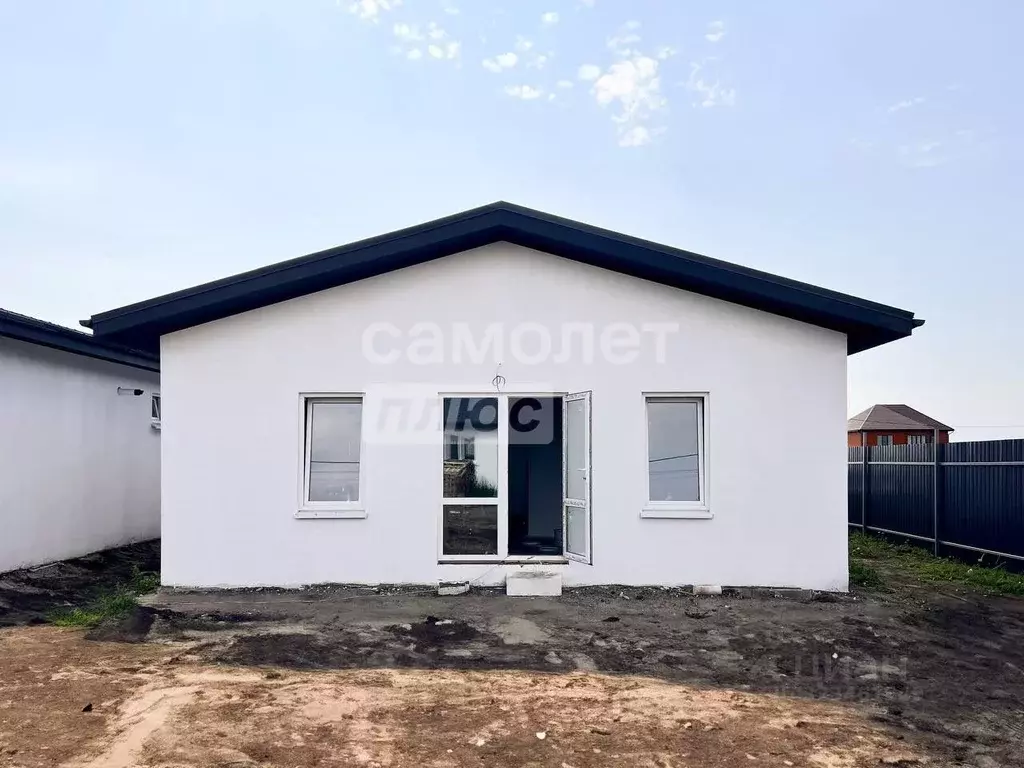 Дом в Курская область, Курский район, Новопоселеновский сельсовет, д. ... - Фото 1