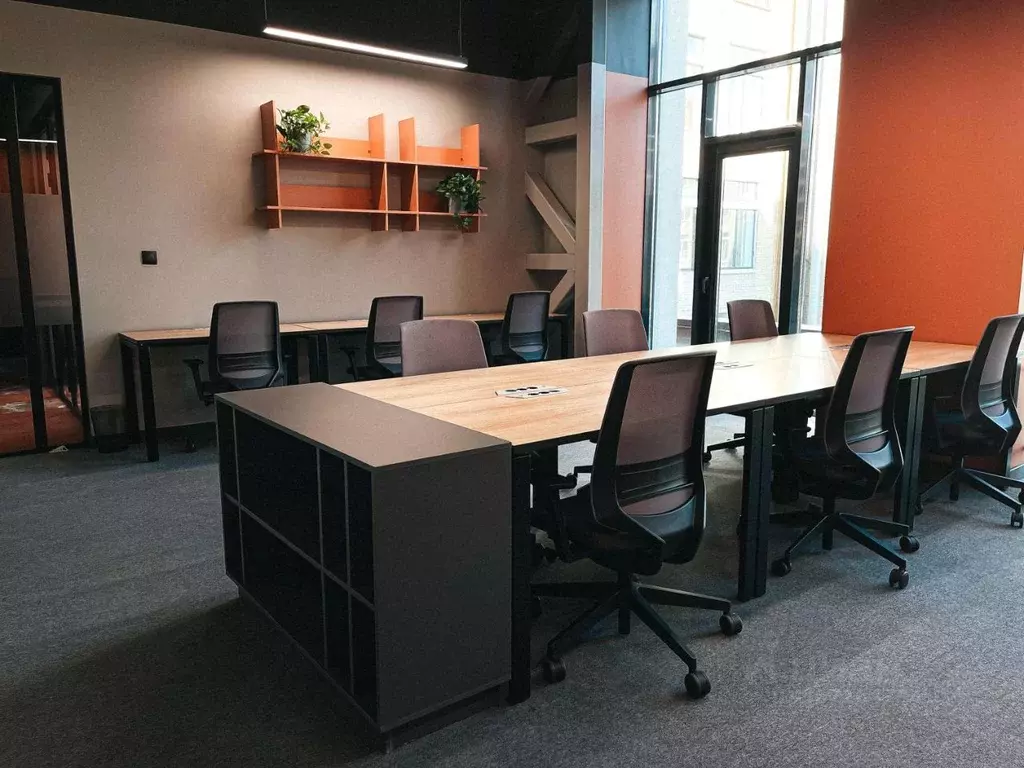 Офис в Санкт-Петербург Малоохтинский просп., 68 (32 м) - Фото 1