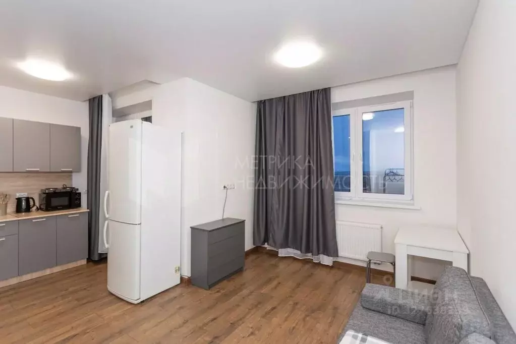 Студия Тюменская область, Тюмень Дамбовская ул., 27к1 (24.7 м) - Фото 1