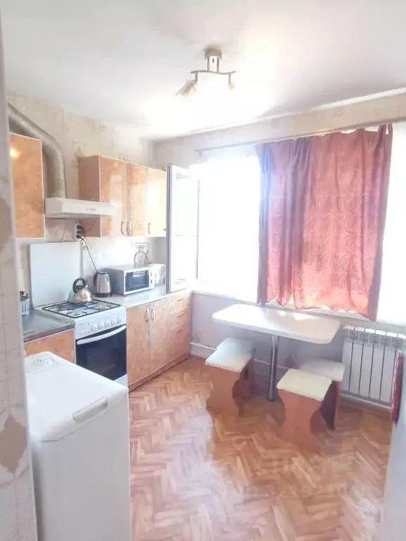 2-к кв. Краснодарский край, Сочи Центральный мкр, ул. Роз, 65 (53.0 м) - Фото 1