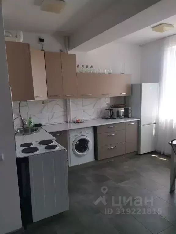 Студия Краснодарский край, Сочи Апшеронская ул., 11Б (35.0 м) - Фото 1