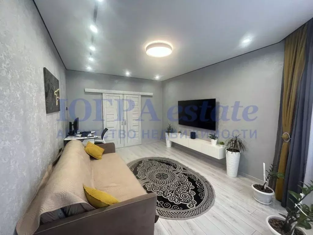 3-к кв. Ханты-Мансийский АО, Нижневартовск ул. Ленина, 23 (69.0 м) - Фото 0