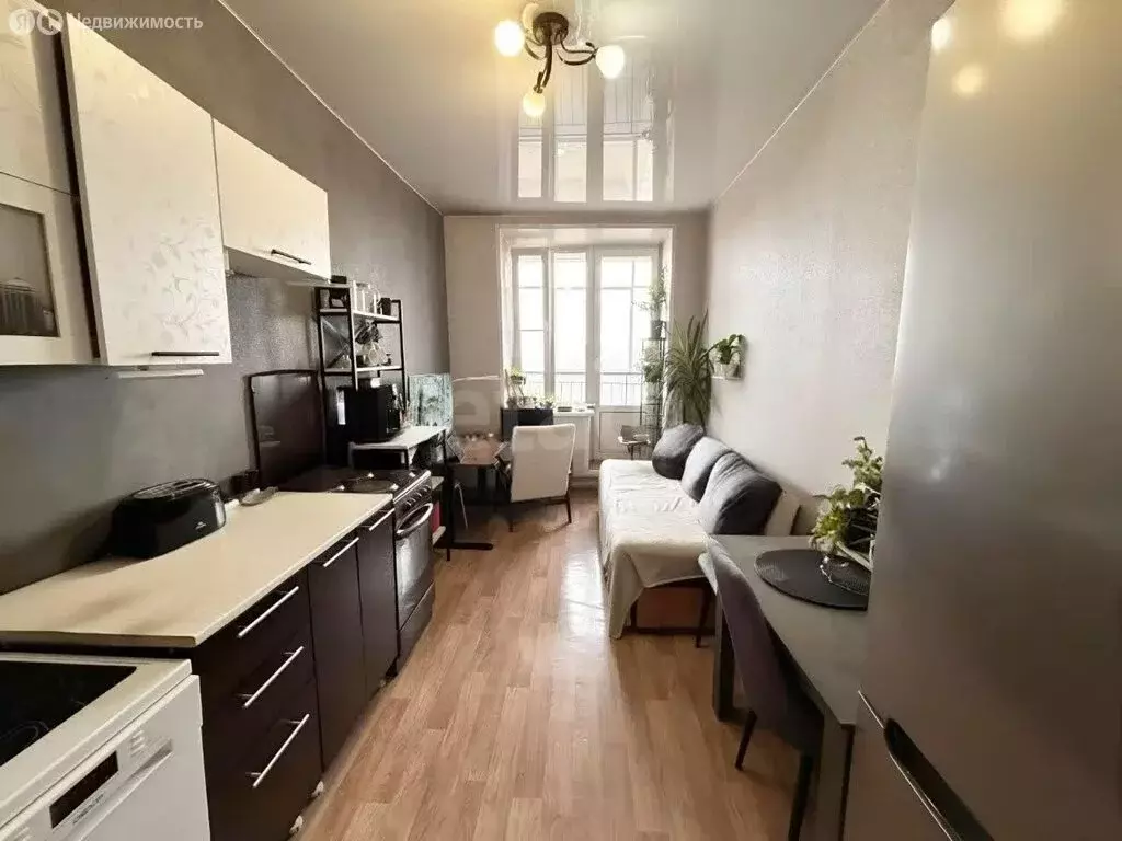 1-комнатная квартира: Черногорск, улица Генерала Тихонова, 11 (49.8 м) - Фото 2