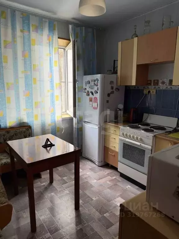 3-к кв. Белгородская область, Старый Оскол Олимпийский мкр, 1 (62.7 м) - Фото 0
