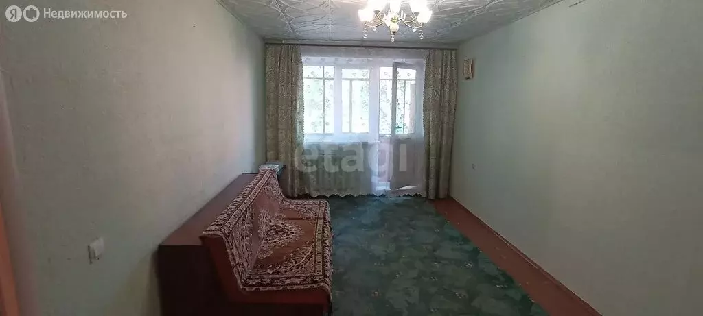 2-комнатная квартира: Альметьевск, улица Гафиатуллина, 19 (43.6 м) - Фото 2