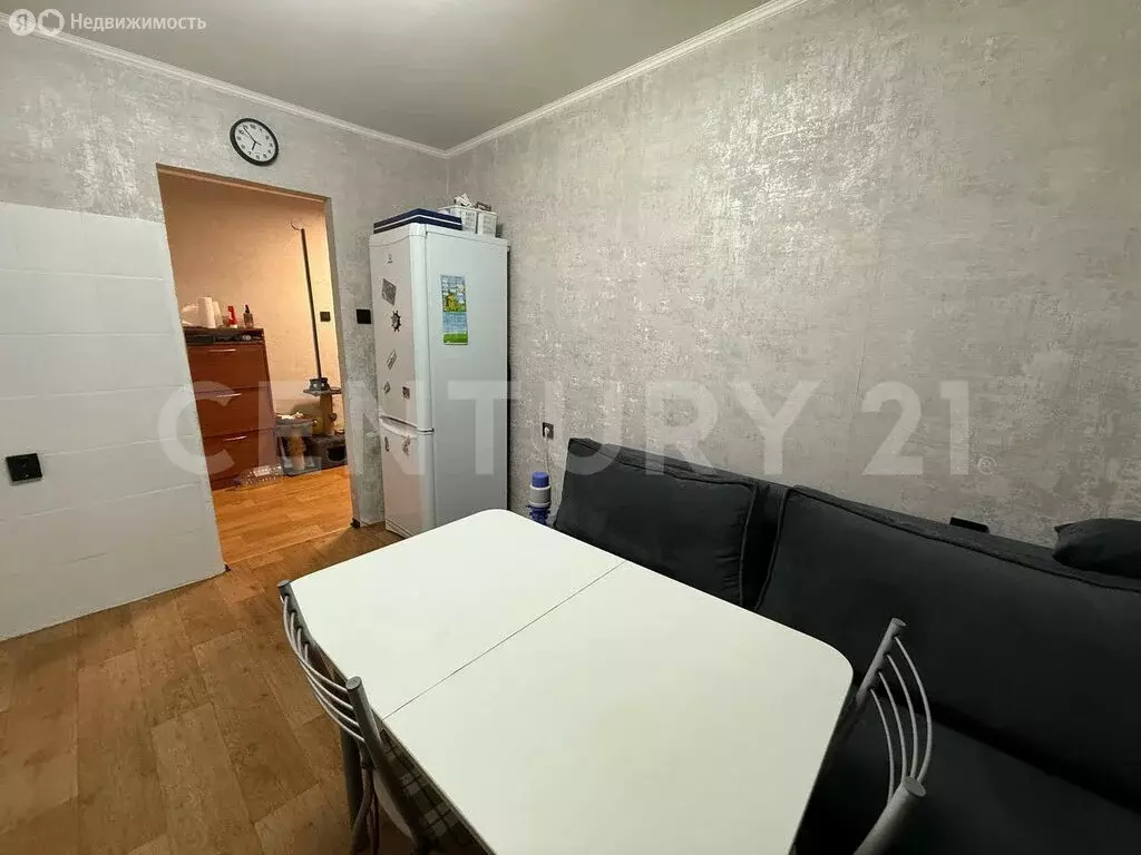 1-комнатная квартира: Уфа, улица Рабкоров, 2 (43 м) - Фото 2