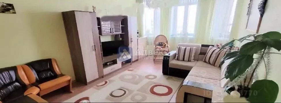 1-к кв. Тюменская область, Тюмень ул. Циолковского, 7к2 (50.3 м) - Фото 0