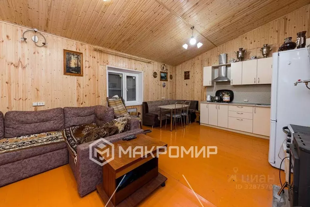 Дом в Челябинская область, Челябинск пл. Революции (60 м) - Фото 2