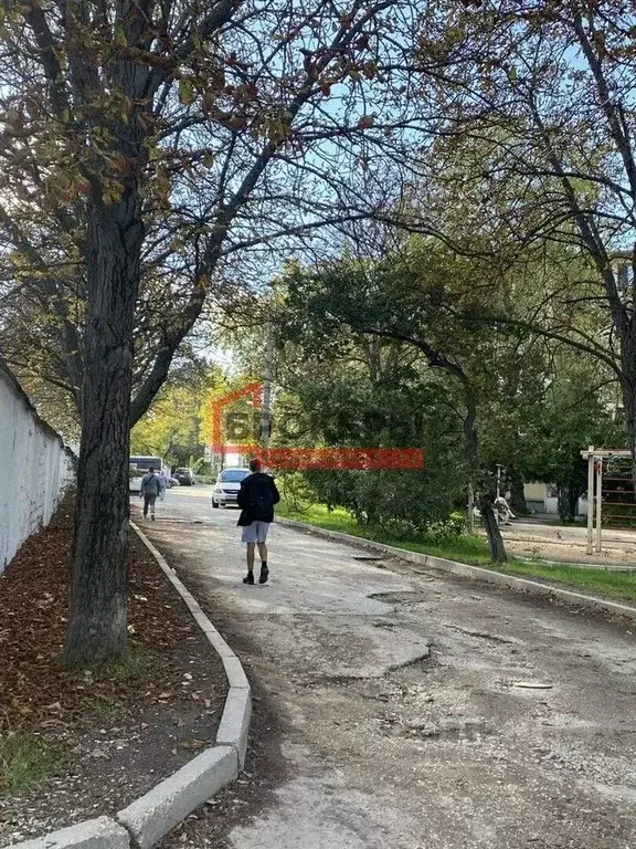 Гараж в Севастополь ул. Хрусталева, 33Б (20 м) - Фото 2