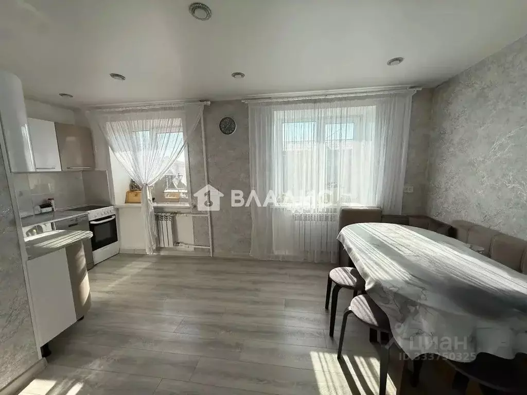 2-к кв. Бурятия, Улан-Удэ ул. Комарова, 13 (58.0 м) - Фото 1