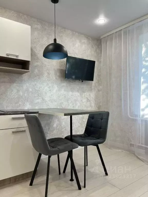 Студия Оренбургская область, Оренбург ул. Чичерина, 27 (17.7 м) - Фото 1