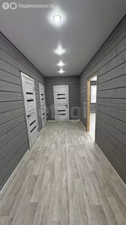 Дом в село Сотниково, Приборная улица (198.7 м) - Фото 1