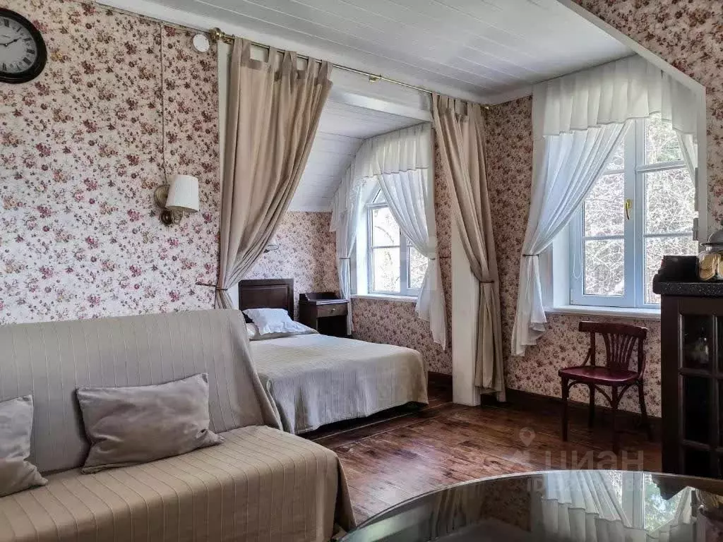 Дом в Псковская область, Пушкиногорье городское поселение, д. Савкино ... - Фото 1