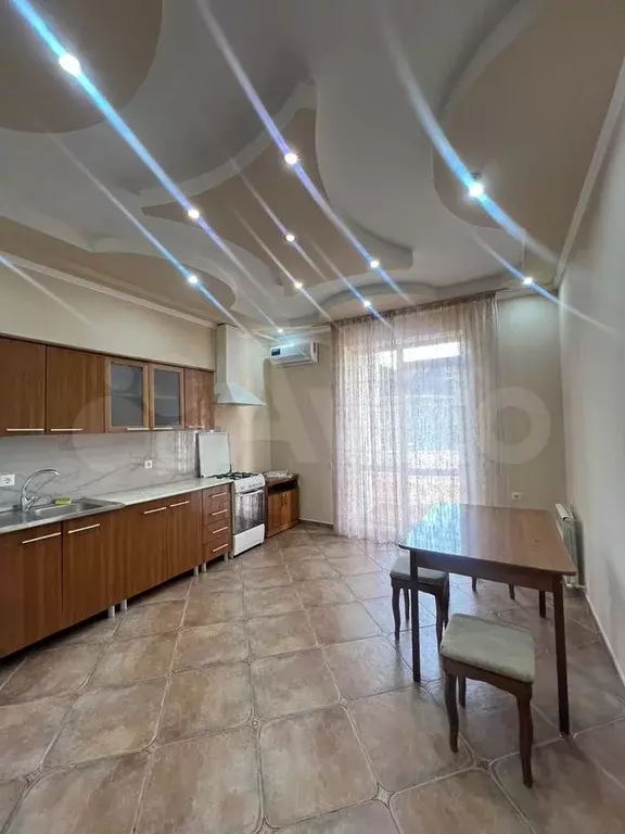 1-к. квартира, 50 м, 4/7 эт. - Фото 0