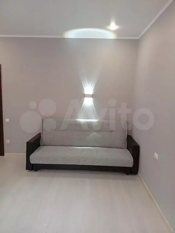 Комната 18,3 м в 3-к., 2/4 эт. - Фото 1